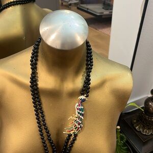 GLASS BEAD PEACOCK NECKLACE